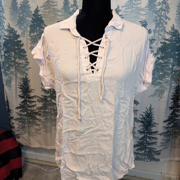 cloth & stone Tops - White Ladies Top by Cloth & Stone